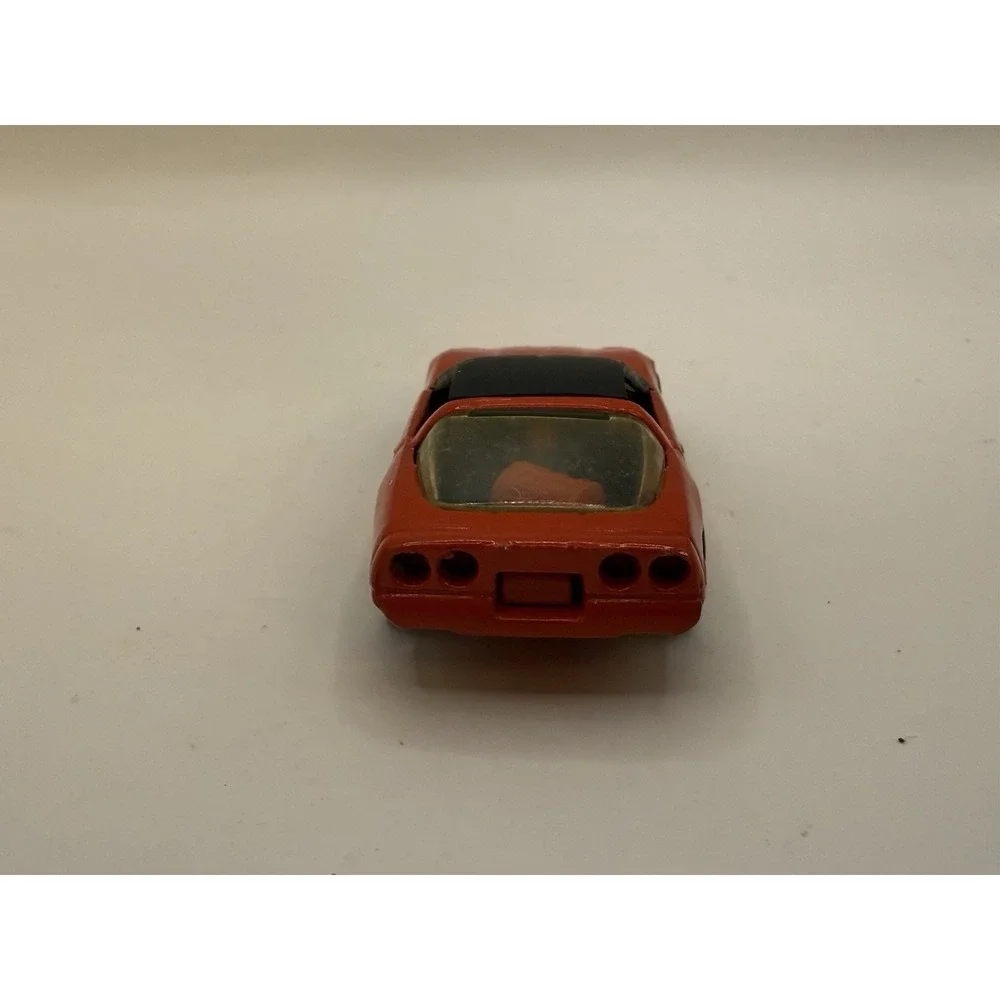 Hot Wheels 1984 Corvette Red Diecast Car w/ VETTE Display Case Malaysia